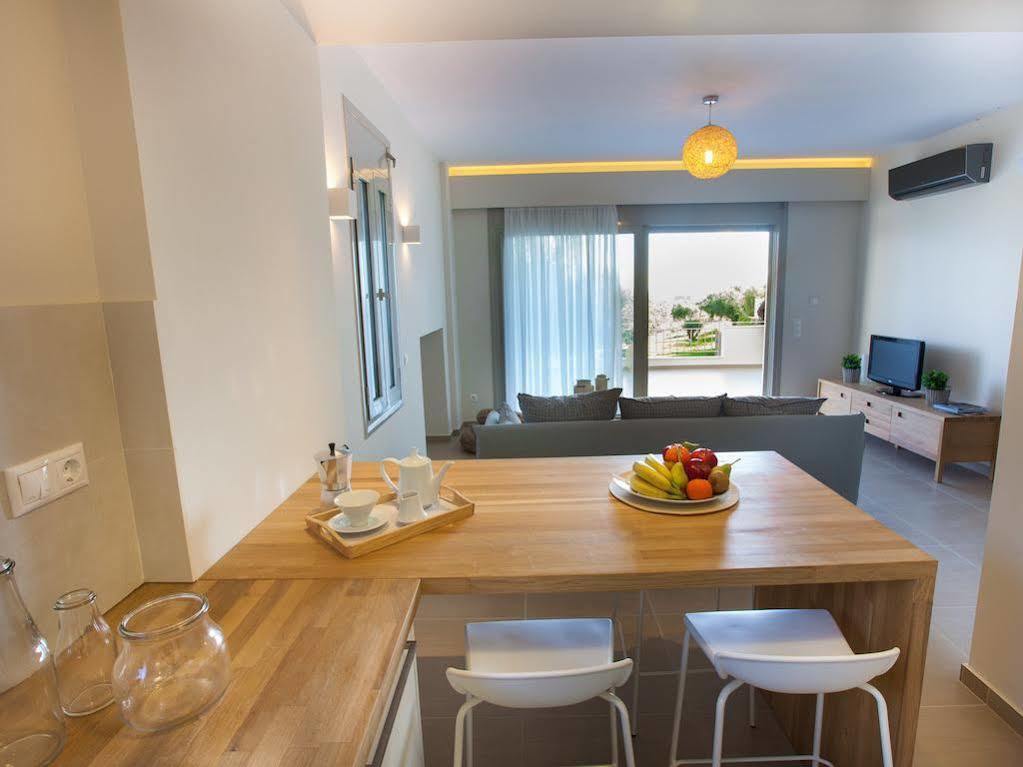 Abelia Luxurious Villas Finikounta Exterior foto