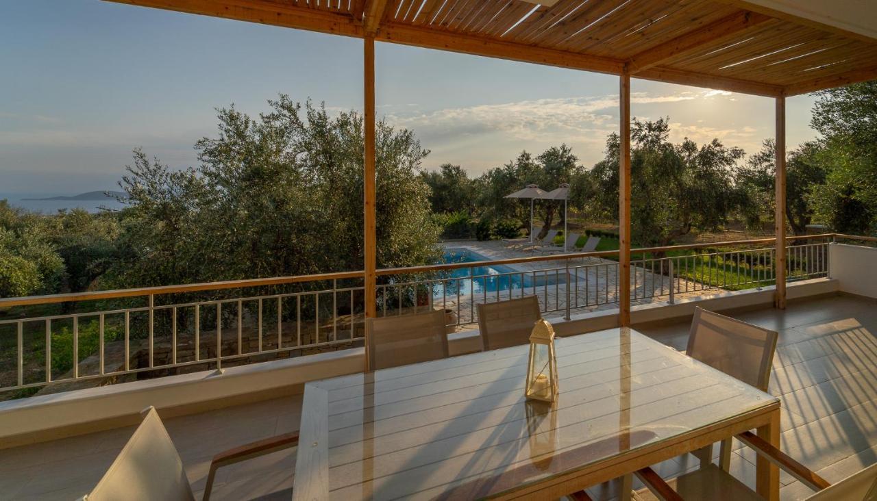 Abelia Luxurious Villas Finikounta Exterior foto