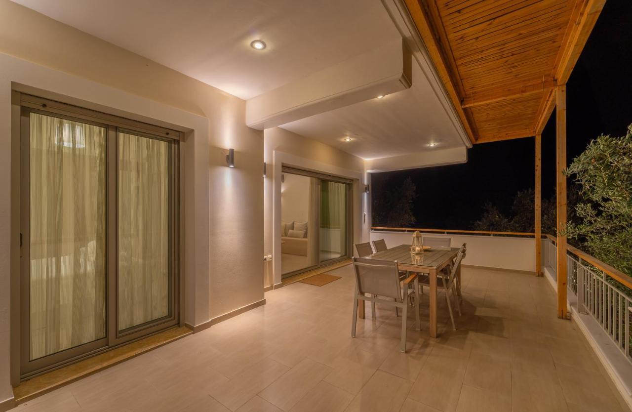 Abelia Luxurious Villas Finikounta Exterior foto